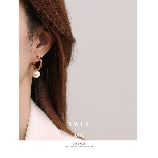 bright pearl earrings for women's simple temperament versatile fashion earrings 20 new ywly, Golden
bright pearl earrings for women's simple temperament versatile fashion earrings 20 new ywly, Golden