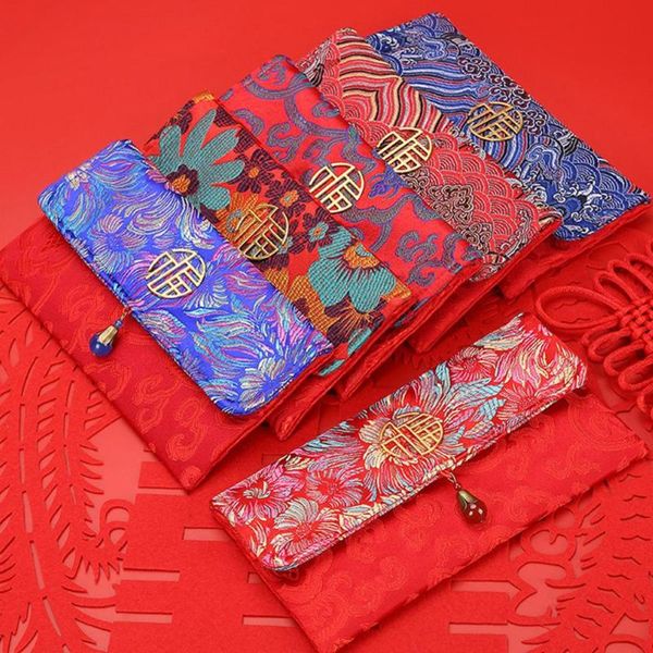 wedding new year red packets chinese red envelope spring festival money packet party gift bag high-grade silk bags
wedding new year red packets chinese red envelope spring festival money packet party gift bag high-grade silk bags