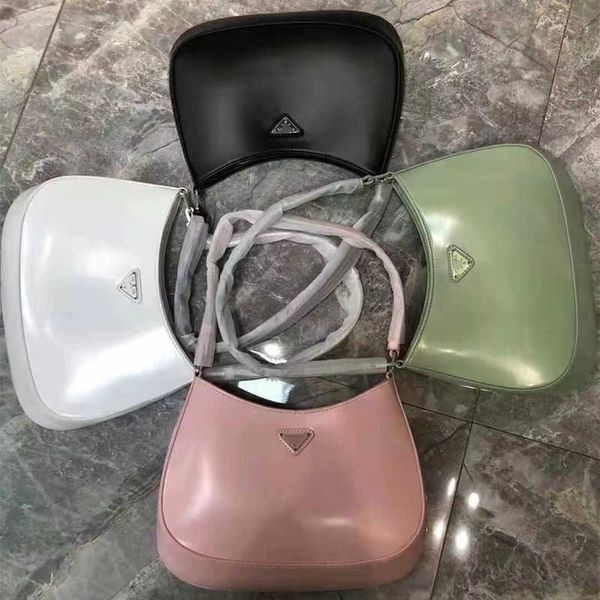 p family super bright face cleo armpit original high texture fashion single shoulder solid color simple versatile women's bag
p family super bright face cleo armpit original high texture fashion single shoulder solid color simple versatile women's bag