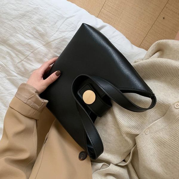 duffel bags fashion handle bag with hair ball women hanbag quality leather female shoulder casual tote ladies' messenger
duffel bags fashion handle bag with hair ball women hanbag quality leather female shoulder casual tote ladies' messenger