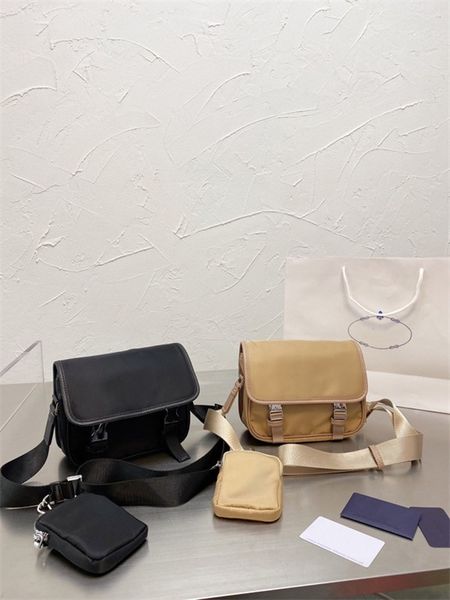 luxury black backpack school bag removable shoulder strap leather fashion letter pattern 21-14cm
luxury black backpack school bag removable shoulder strap leather fashion letter pattern 21-14cm