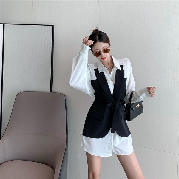 fashionable style contrast color shirt design sense small crowd fake two pieces of dark slim fitting, White
fashionable style contrast color shirt design sense small crowd fake two pieces of dark slim fitting, White
