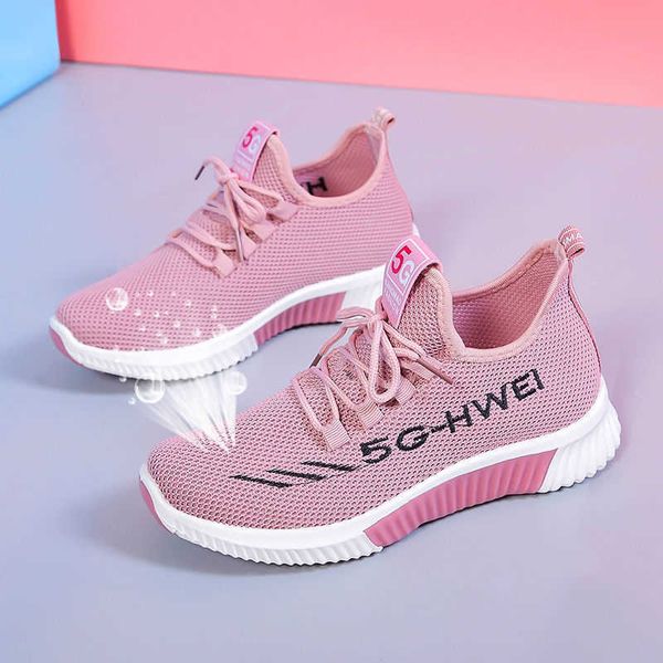 designer flying weaving women's sports and leisure shoes old beijing cloth middle agedtraining sneakers
designer flying weaving women's sports and leisure shoes old beijing cloth middle agedtraining sneakers