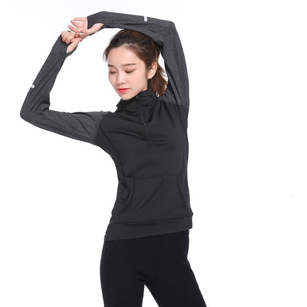 promotion drying 2020 yoga spring quick and summer coat sports fitness long sleeve women's running suit, Gray
promotion drying 2020 yoga spring quick and summer coat sports fitness long sleeve women's running suit, Gray