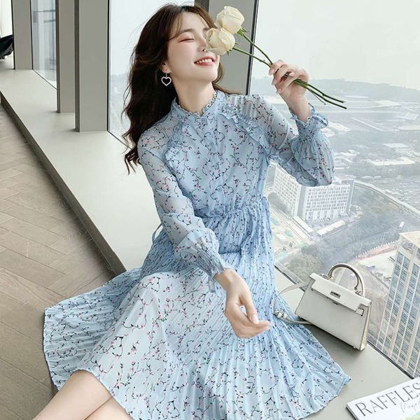 temperament sleeve women's 2021 new korean blue floral spring dress printing temperament show thin medium long pleated skirt hot, Black;gray
temperament sleeve women's 2021 new korean blue floral spring dress printing temperament show thin medium long pleated skirt hot, Black;gray
