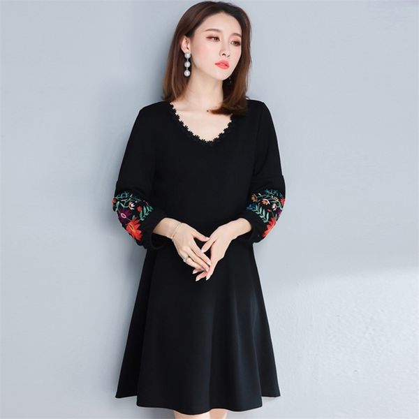 plus size black dress women elegant embroidery flower tshirt dresses puff sleeve v neck linen ladies clothes, Black;gray
plus size black dress women elegant embroidery flower tshirt dresses puff sleeve v neck linen ladies clothes, Black;gray