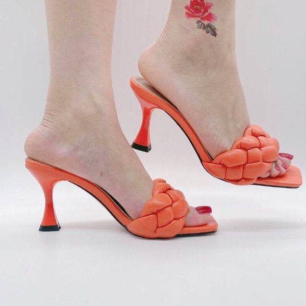 dress shoes 2021 weave designer solid women slippers square toe heeled summer fashion ladies beach sandals high, Black
dress shoes 2021 weave designer solid women slippers square toe heeled summer fashion ladies beach sandals high, Black
