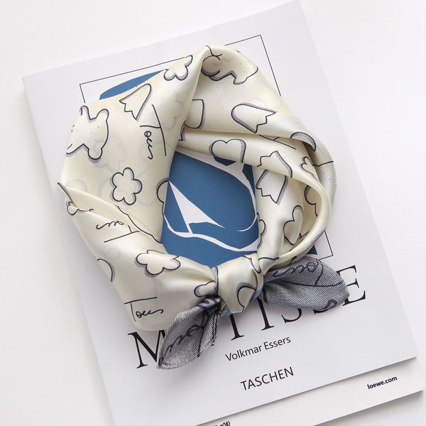 simple all-match silk scarf mulberry silk small square towel female accessories cartoon young scarf comfortable classic hair band no. 5, Black;purple
simple all-match silk scarf mulberry silk small square towel female accessories cartoon young scarf comfortable classic hair band no. 5, Black;purple