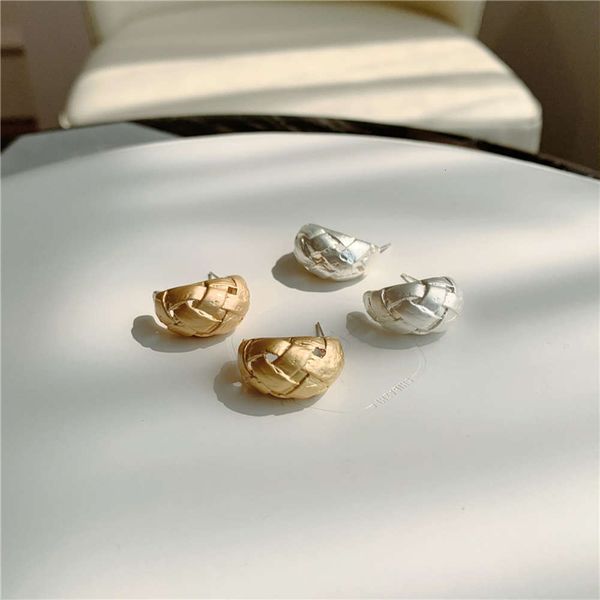 hbp new products in autumn and winter: metallic spray paint, cool style, knitting matte simple earrings, women's versatile fashion earr, Silver
hbp new products in autumn and winter: metallic spray paint, cool style, knitting matte simple earrings, women's versatile fashion earr, Silver