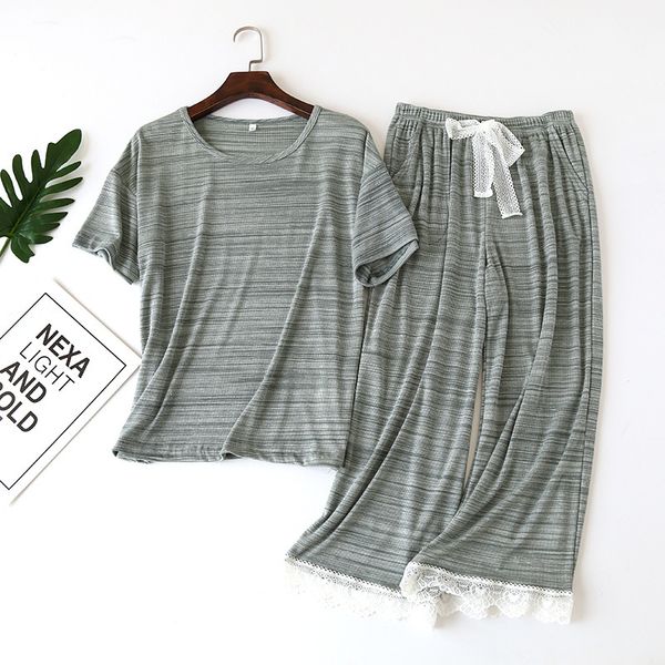 2021 new summer ladies thin section modal short-sleeved women's pajamas two-piece suit comfortable plus size pajama set home service bx, Black;brown
2021 new summer ladies thin section modal short-sleeved women's pajamas two-piece suit comfortable plus size pajama set home service bx, Black;brown