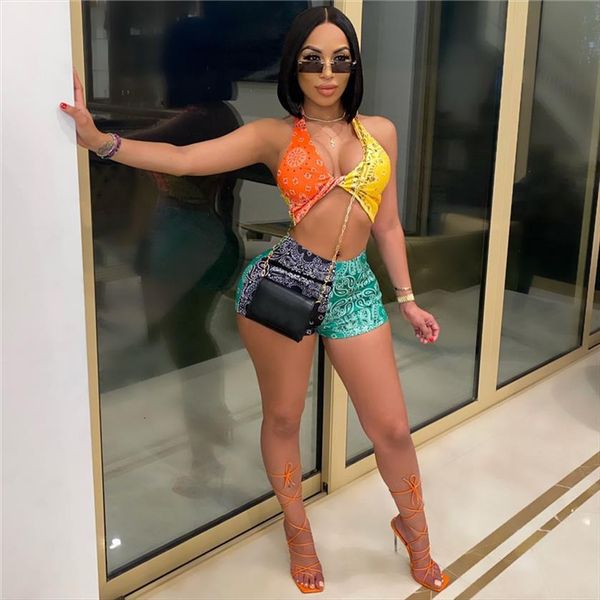print 2 pieces womens tracksuits set off shoulder halter v neck bra crop high waist biker shorts, Gray
print 2 pieces womens tracksuits set off shoulder halter v neck bra crop high waist biker shorts, Gray