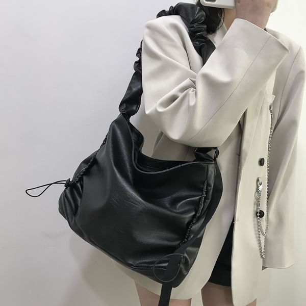 fashion retro solid color crossbody bag women pleated cloud pu totes travel streetwear large capacity shoulder messenger pouch c0225
fashion retro solid color crossbody bag women pleated cloud pu totes travel streetwear large capacity shoulder messenger pouch c0225