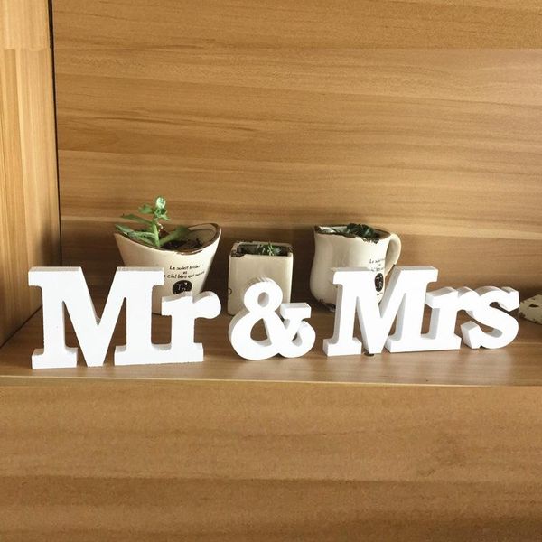 party decoration 1 set mr & mrs wooden letters for wedding supplies sign table present decor event home
party decoration 1 set mr & mrs wooden letters for wedding supplies sign table present decor event home