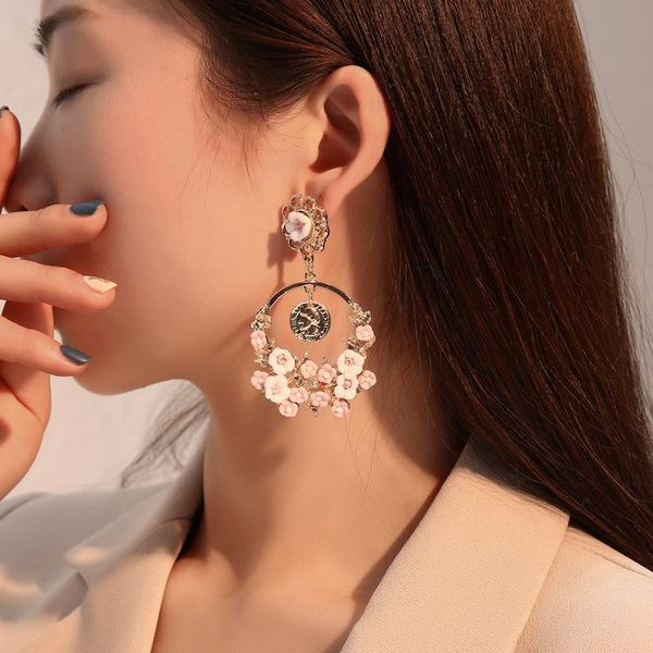 stud westernstyle fashion exaggerated rural style women earring vintage big circle flower eardrop beautiful small fresh baroque studs, Golden;silver
stud westernstyle fashion exaggerated rural style women earring vintage big circle flower eardrop beautiful small fresh baroque studs, Golden;silver