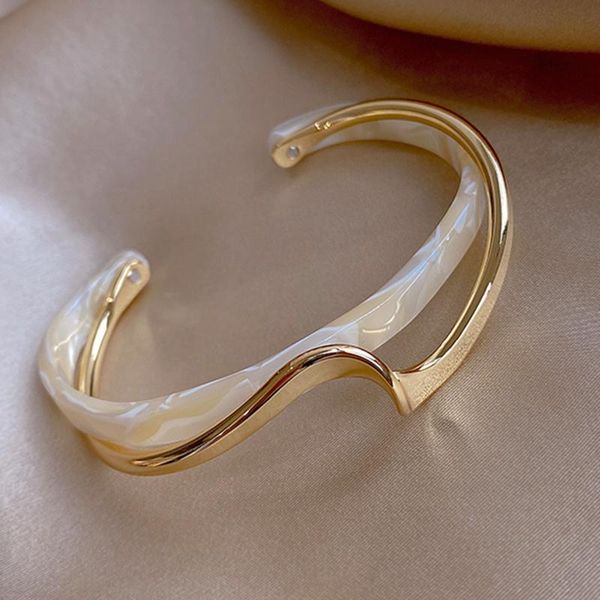 bangle funopen store women's aluminium alloy gold curved metal texture white shellfish wear bracelet gift, Black
bangle funopen store women's aluminium alloy gold curved metal texture white shellfish wear bracelet gift, Black