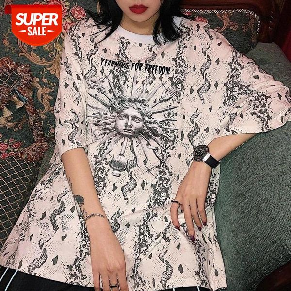 European Hot t-shirts streetwear portrait printing female retro couple BF wind loose short-sleeved T-shirt 2020 summer women top #EA6K, White
European Hot t-shirts streetwear portrait printing female retro couple BF wind loose short-sleeved T-shirt 2020 summer women top #EA6K, White