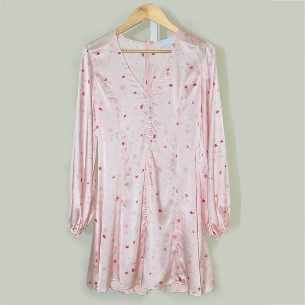 2021 new nova mulher rosa flor impresso doce vestido manga comprida v pescoo gzy9, Black;gray
2021 new nova mulher rosa flor impresso doce vestido manga comprida v pescoo gzy9, Black;gray