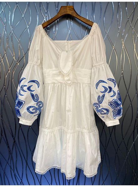 casual dresses est fashion autumn dress 2021 women v-neck exquisite embroidery lantern sleeve white royal blue vestidos, Black;gray
casual dresses est fashion autumn dress 2021 women v-neck exquisite embroidery lantern sleeve white royal blue vestidos, Black;gray