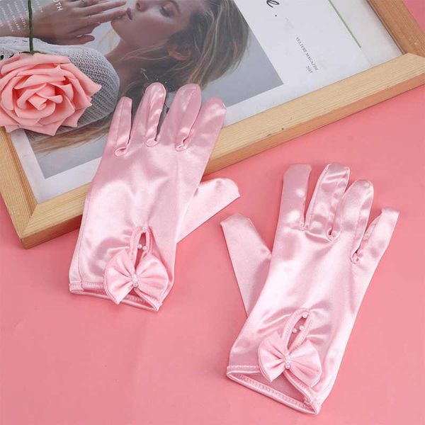 disposable gloves wide application ceremonial stage performance for party ornaments decorations
disposable gloves wide application ceremonial stage performance for party ornaments decorations