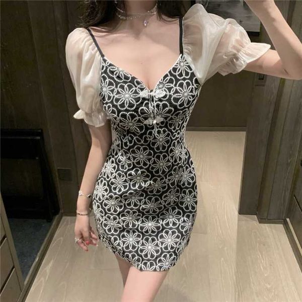 temperament tiaodi skirt 2021 summer coil button collar bubble sleeve slim drs a1049, Black
temperament tiaodi skirt 2021 summer coil button collar bubble sleeve slim drs a1049, Black