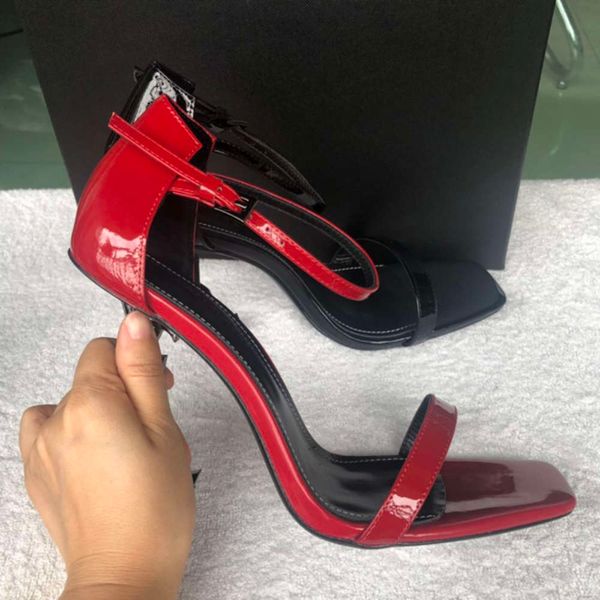 new arrivals 2020 patent leather thrill heels women unique designer pointed toe dress wedding shoes brand shoes letters heel sandals 41, Black
new arrivals 2020 patent leather thrill heels women unique designer pointed toe dress wedding shoes brand shoes letters heel sandals 41, Black