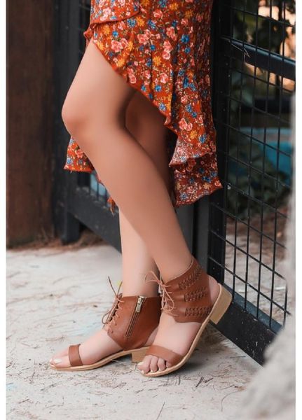 sandals women 2021 zipper flat sole comfortable open toe for summer design beach, Black
sandals women 2021 zipper flat sole comfortable open toe for summer design beach, Black