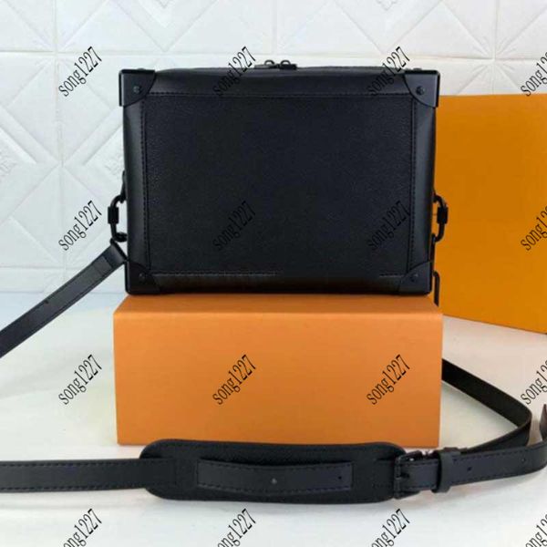 luxurys designers trio bags l 444 new box messenger bag 87 for slanting suitable the fashionable choice of daily life handbag
luxurys designers trio bags l 444 new box messenger bag 87 for slanting suitable the fashionable choice of daily life handbag