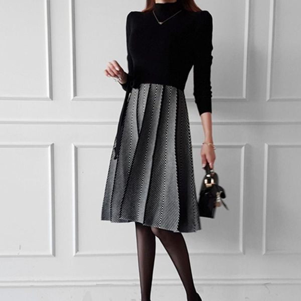 casual dresses fashion week winter knitting dress korean edition women collar frenulum splicing sweater, Black;gray
casual dresses fashion week winter knitting dress korean edition women collar frenulum splicing sweater, Black;gray