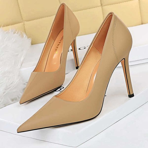 classic luxury designer shoes 2022 woman pumps fashion high heels occupational ol office stiletto ladies all-match paris wholesale, Black
classic luxury designer shoes 2022 woman pumps fashion high heels occupational ol office stiletto ladies all-match paris wholesale, Black