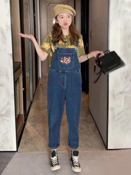 women's jeans denim suspender pants spring and autumn loose embroidered cute anti-aging cropped jumpsuit, Blue
women's jeans denim suspender pants spring and autumn loose embroidered cute anti-aging cropped jumpsuit, Blue