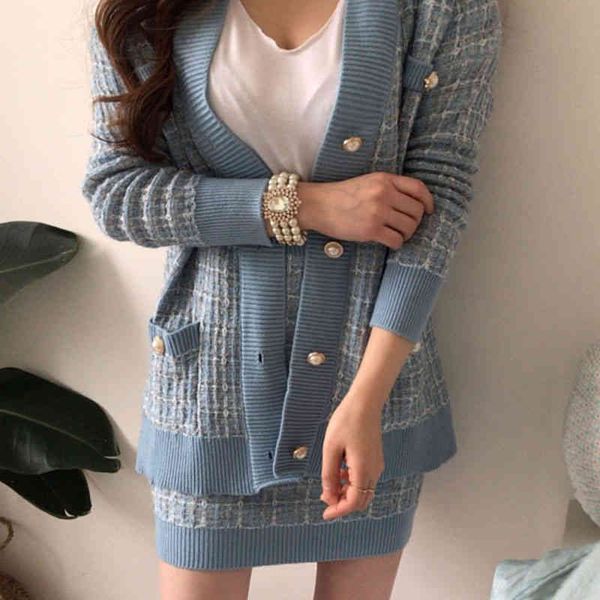 two piece dress onalippa solid color set autumn french retro temperament v-neck pearl button design knitted jacket high waist bag hip skirt, White
two piece dress onalippa solid color set autumn french retro temperament v-neck pearl button design knitted jacket high waist bag hip skirt, White
