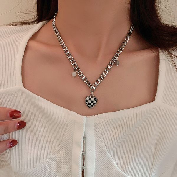 necklace luxury designer chain korean fashion crystal checkered love women's chessboard peach heart clavicle sweet cool simple cold win, Silver
necklace luxury designer chain korean fashion crystal checkered love women's chessboard peach heart clavicle sweet cool simple cold win, Silver