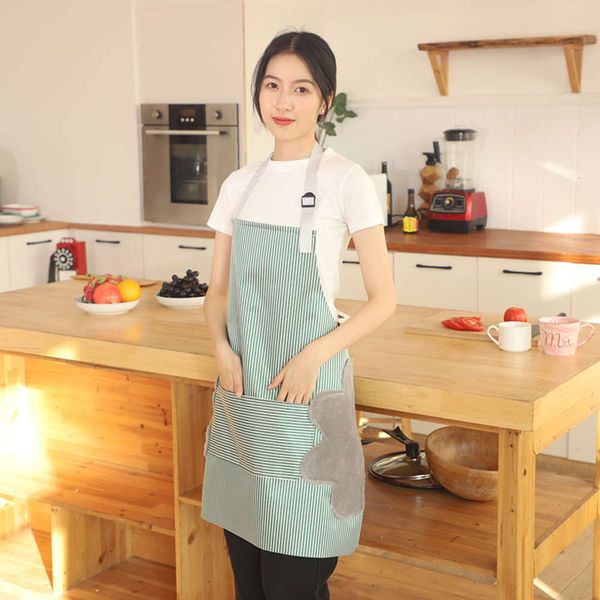 apron kitchen women's waterproof and oil proof advertising apron work coat hand wipe
apron kitchen women's waterproof and oil proof advertising apron work coat hand wipe