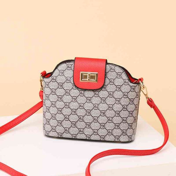 women's bag messenger new fashion pattern sling single shoulder bag leisure shell women's fashion handbags clearance sale, Black;red
women's bag messenger new fashion pattern sling single shoulder bag leisure shell women's fashion handbags clearance sale, Black;red