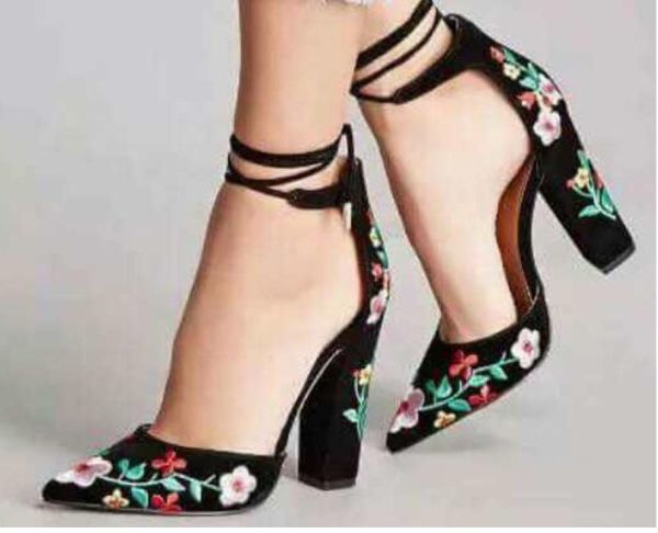 dress shoes womens pointed toe retro embroidered floral block high heel suede pumps ankle straps sandals plus size 2colors b165, Black
dress shoes womens pointed toe retro embroidered floral block high heel suede pumps ankle straps sandals plus size 2colors b165, Black