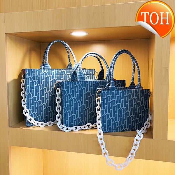 wanghong xige same pearl chain cowboy tote bag small large capacity hand new female
wanghong xige same pearl chain cowboy tote bag small large capacity hand new female