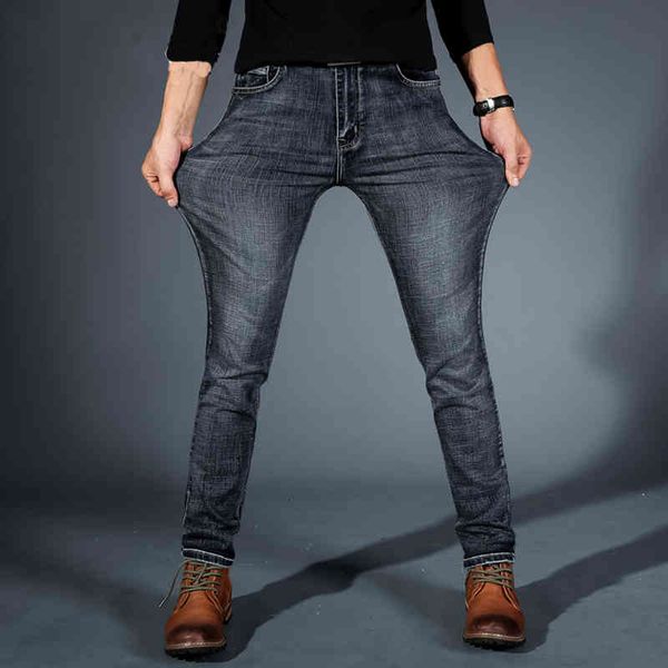 classic style men's brand jeans mid-waist spandex casual stretch slim-fit denim trousers light blue black business cowboy pants
classic style men's brand jeans mid-waist spandex casual stretch slim-fit denim trousers light blue black business cowboy pants