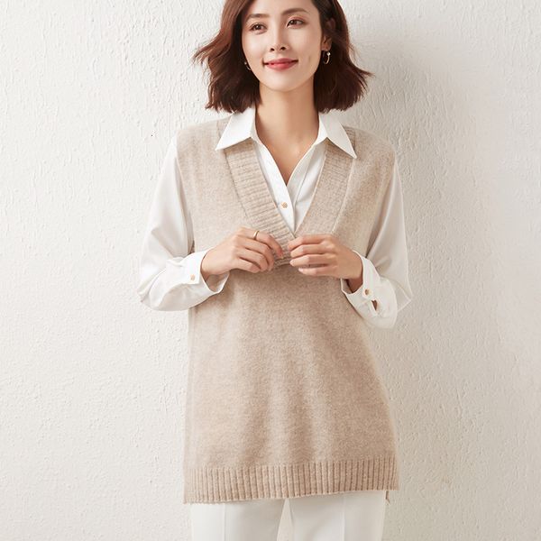 autumn winter large v-neck wool knitted vt women's middle long section loose and thin, sleevels waistcoat, Black;white
autumn winter large v-neck wool knitted vt women's middle long section loose and thin, sleevels waistcoat, Black;white