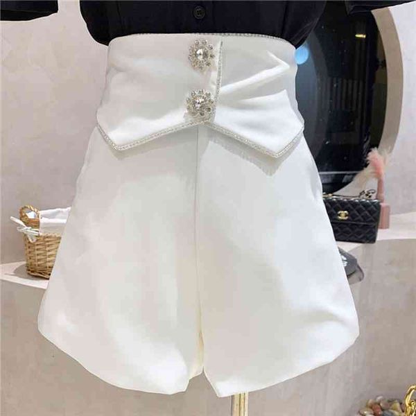 diamond buttons women shorts high waisted korean all-match loose casual shorts summer women clothing, White;black
diamond buttons women shorts high waisted korean all-match loose casual shorts summer women clothing, White;black