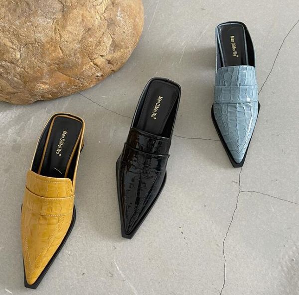 slippers low high-heeled shoes lady woman's cover toe square heel slides med 2021 block fabric rome spring pu basic hoof, Black
slippers low high-heeled shoes lady woman's cover toe square heel slides med 2021 block fabric rome spring pu basic hoof, Black