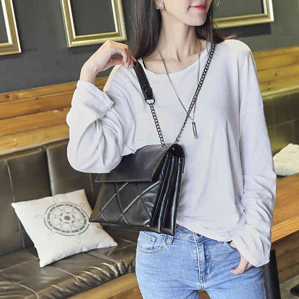 bags handbag handbags lingge locomotive women's simple multi-layer high-capacity korean small square black messenger, Black;red
bags handbag handbags lingge locomotive women's simple multi-layer high-capacity korean small square black messenger, Black;red