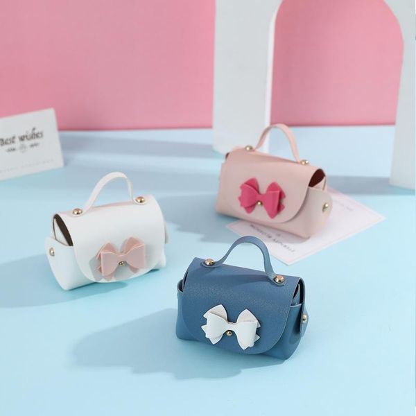 5pcs wedding candy box leather portable candy bag bridesmaid return a gift hand gift bag packaging bags
5pcs wedding candy box leather portable candy bag bridesmaid return a gift hand gift bag packaging bags