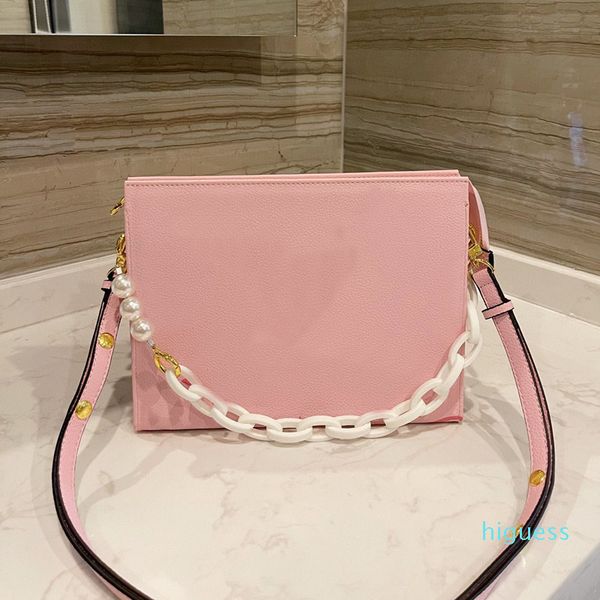 designer- women bags chain pearl shoulder letter printing floral metal fashion handbags purse single phone bag cross body wallet metallic
designer- women bags chain pearl shoulder letter printing floral metal fashion handbags purse single phone bag cross body wallet metallic