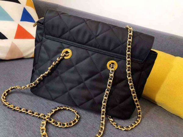 women luxurys designers little red (same parachute chain bag black diamond lattice temperament joker stray package new handbag1th
women luxurys designers little red (same parachute chain bag black diamond lattice temperament joker stray package new handbag1th