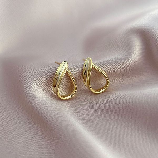 fine jewelry online 2021 new silver needle hollow out water drop advanced earrings chaowang red french style 65% off store online sale
fine jewelry online 2021 new silver needle hollow out water drop advanced earrings chaowang red french style 65% off store online sale