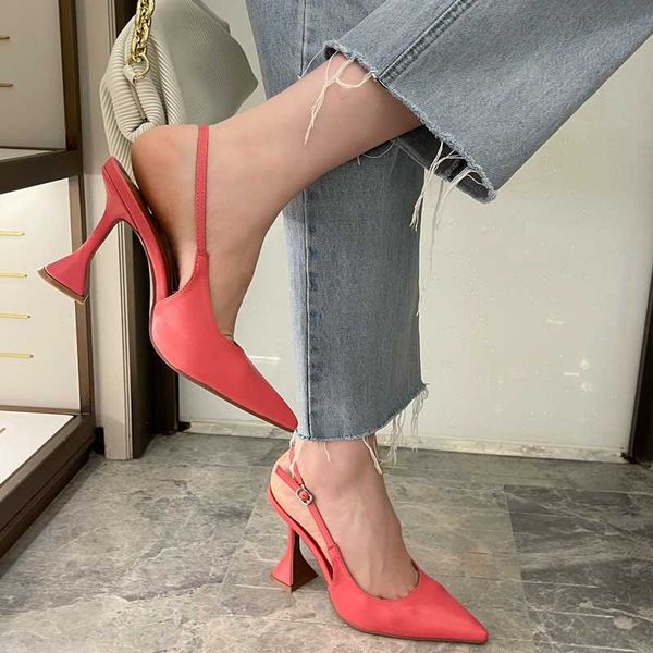 dress shoes pointed toe u-shaped shallow mouth high heels with baotou sandals, hollowed out european and american fashion, Black
dress shoes pointed toe u-shaped shallow mouth high heels with baotou sandals, hollowed out european and american fashion, Black
