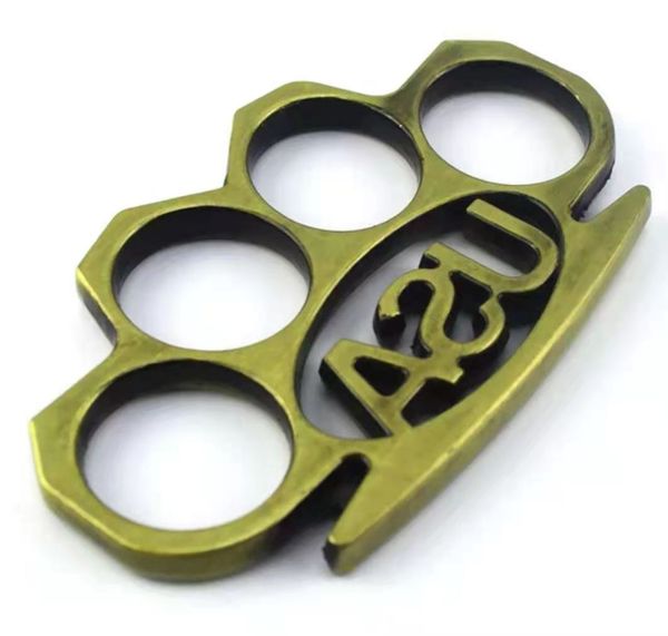 alloy finger tiger four finger self-defense weapon portable hand clasp fist finger martial arts self-defense combat training equipment ha963
alloy finger tiger four finger self-defense weapon portable hand clasp fist finger martial arts self-defense combat training equipment ha963