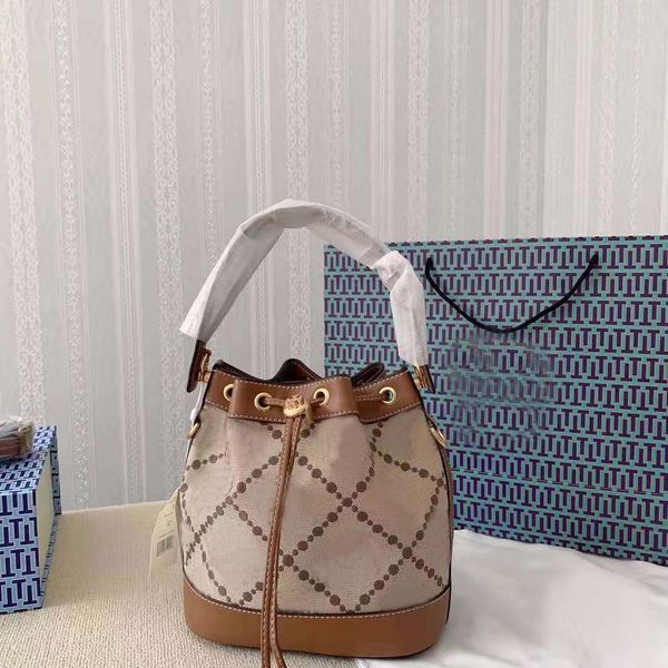 bucket bag designer shoulder handbags women drawsting handag crossbody messenger bags fashion purse with box tblogo
bucket bag designer shoulder handbags women drawsting handag crossbody messenger bags fashion purse with box tblogo