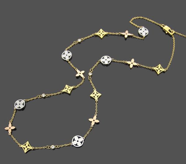 ouis avuit ton pendant necklaces designer with the original box simple v 15 medium length four-leaf necklace in intercolor square round, Silver
ouis avuit ton pendant necklaces designer with the original box simple v 15 medium length four-leaf necklace in intercolor square round, Silver