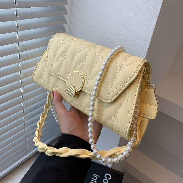 evening bag leisure embroidery women's 2021 summer fashion simple texture chain small square single shoulder messenger
evening bag leisure embroidery women's 2021 summer fashion simple texture chain small square single shoulder messenger